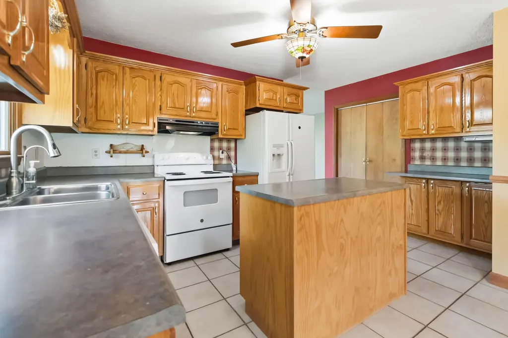 35 Vanzant Road Lily KY 40740