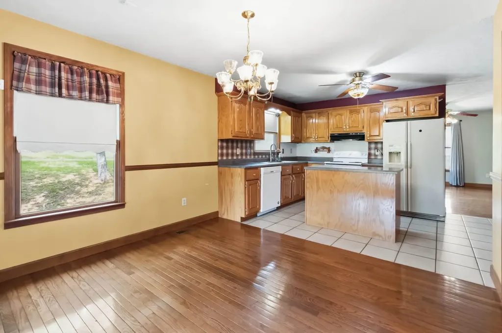 35 Vanzant Road Lily KY 40740