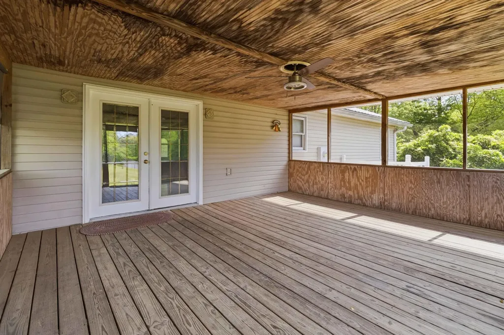 35 Vanzant Road Lily KY 40740