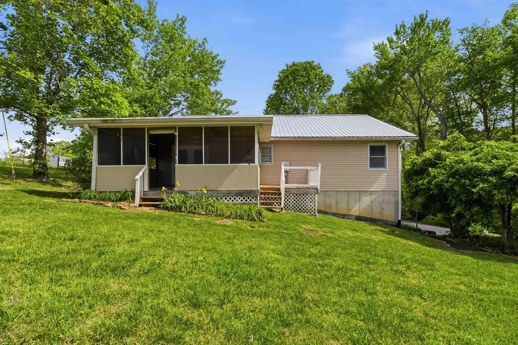 35 Vanzant Road Lily KY 40740