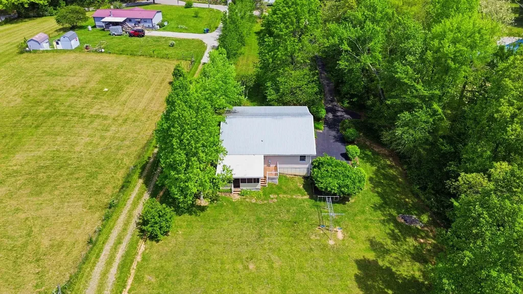 35 Vanzant Road Lily KY 40740
