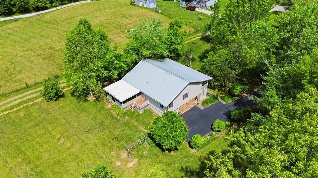 35 Vanzant Road Lily KY 40740