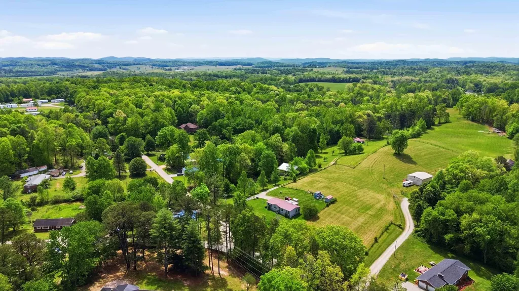 35 Vanzant Road Lily KY 40740