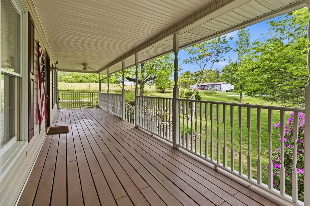 35 Vanzant Road Lily KY 40740