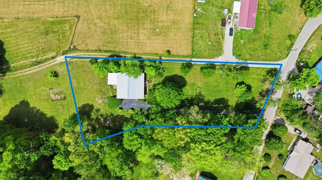 35 Vanzant Road Lily KY 40740