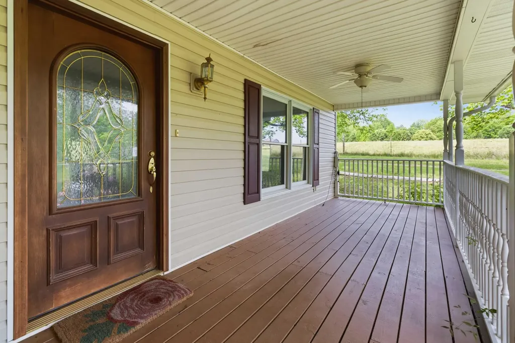 35 Vanzant Road Lily KY 40740