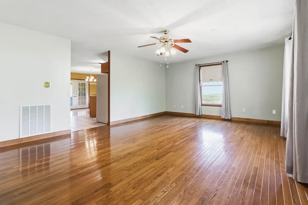 35 Vanzant Road Lily KY 40740