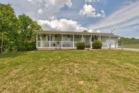 2785 Betty Gap Ridge Road Denniston KY 40316