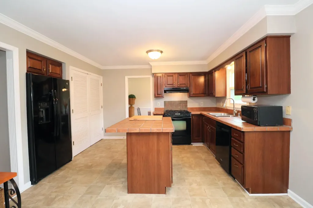 4480 Dothan Court Lexington KY 40515