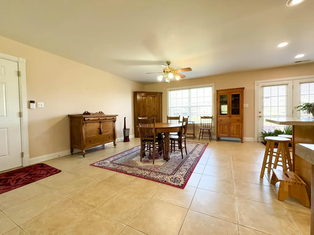 309 Park Lane Science Hill KY 42553
