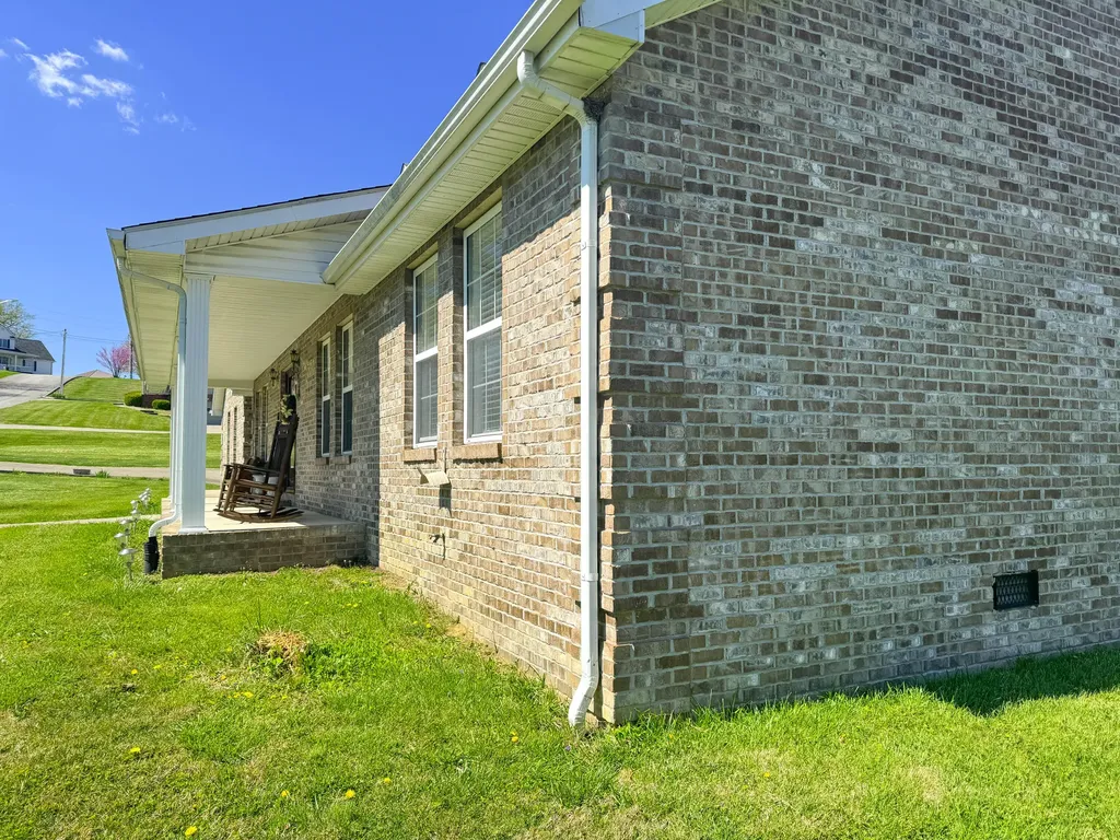 309 Park Lane Science Hill KY 42553