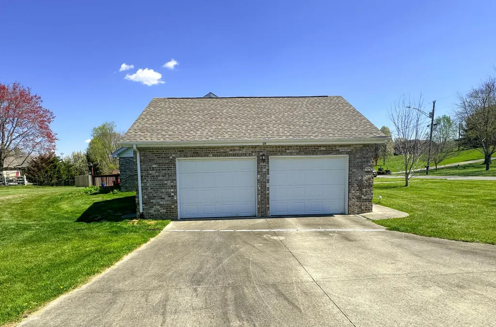 309 Park Lane Science Hill KY 42553