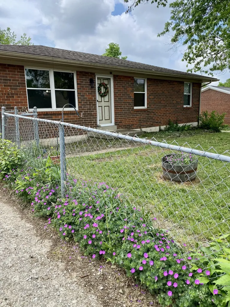 315 E Brown Street Nicholasville KY 40356