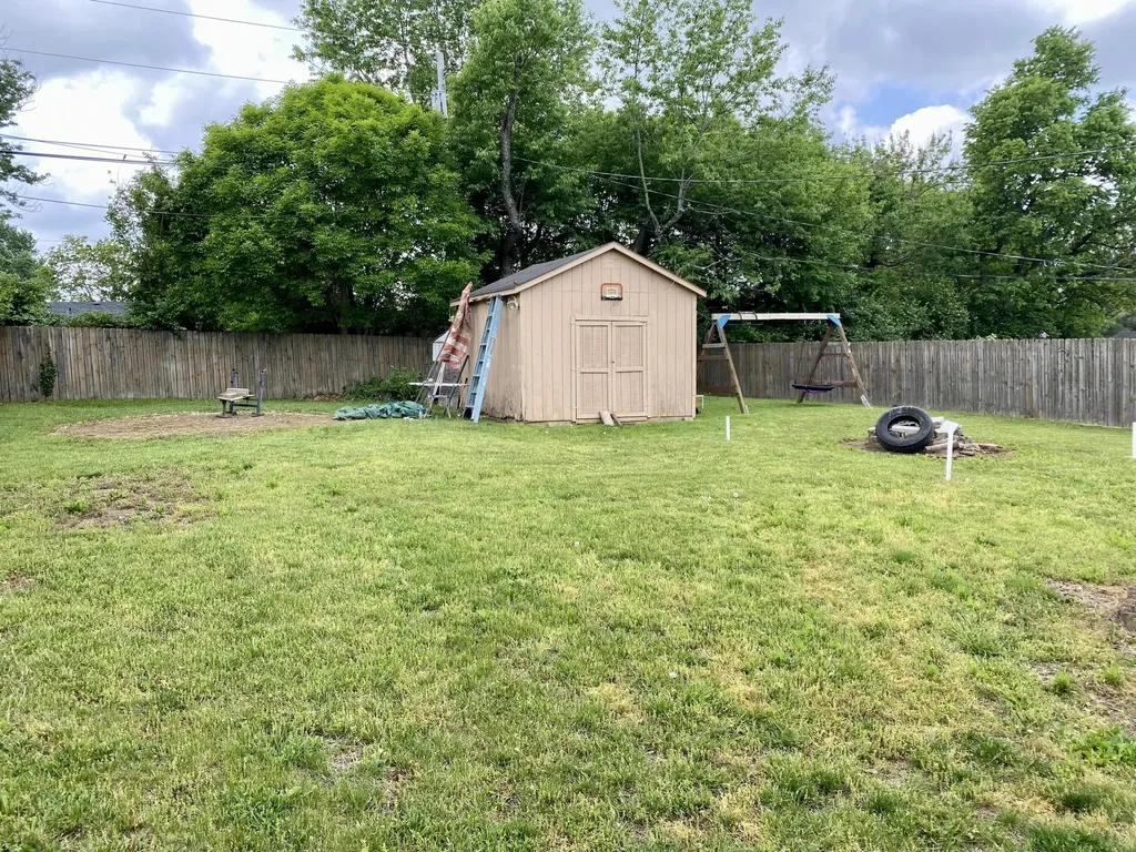 315 E Brown Street Nicholasville KY 40356