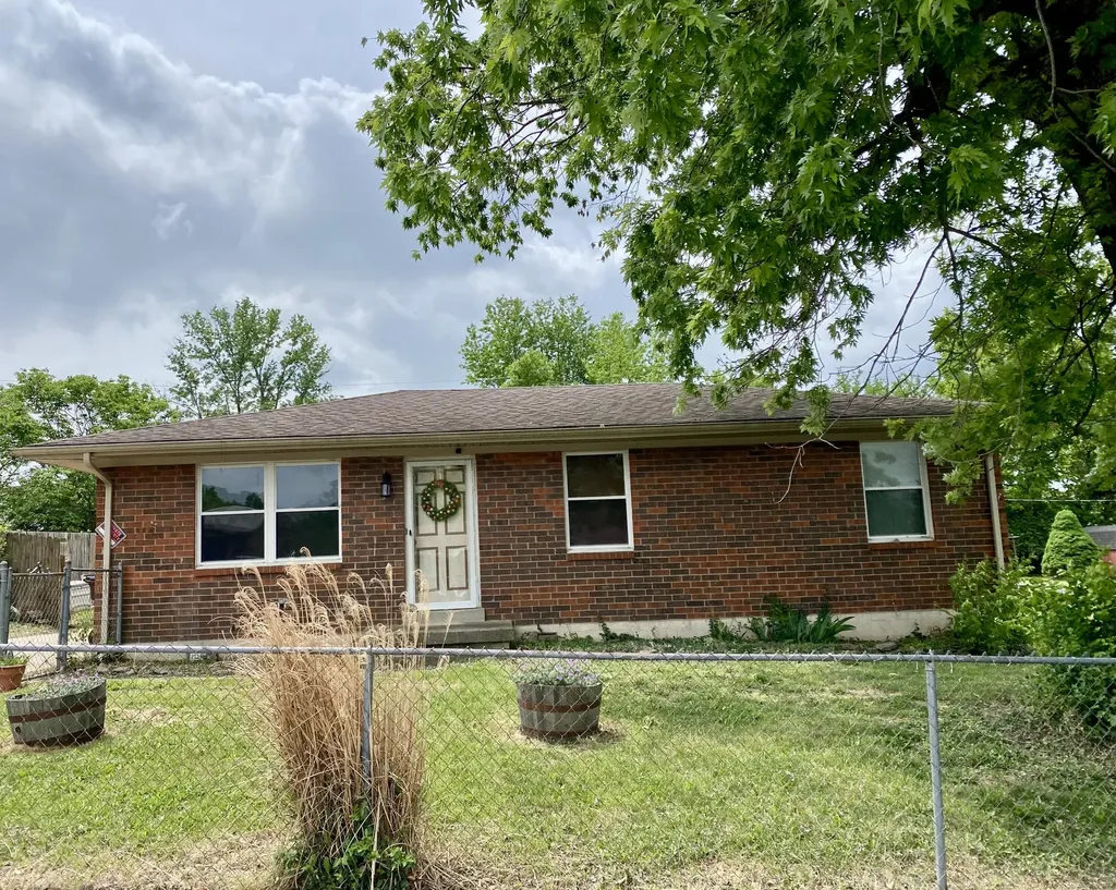 315 E Brown Street Nicholasville KY 40356