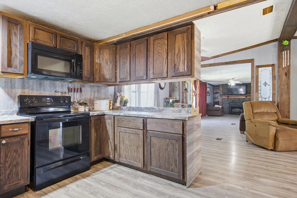 91-95 Shuler Road Clay City KY 40312