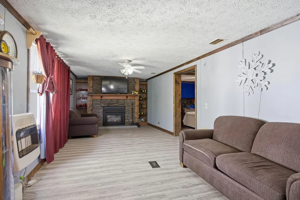 91-95 Shuler Road Clay City KY 40312