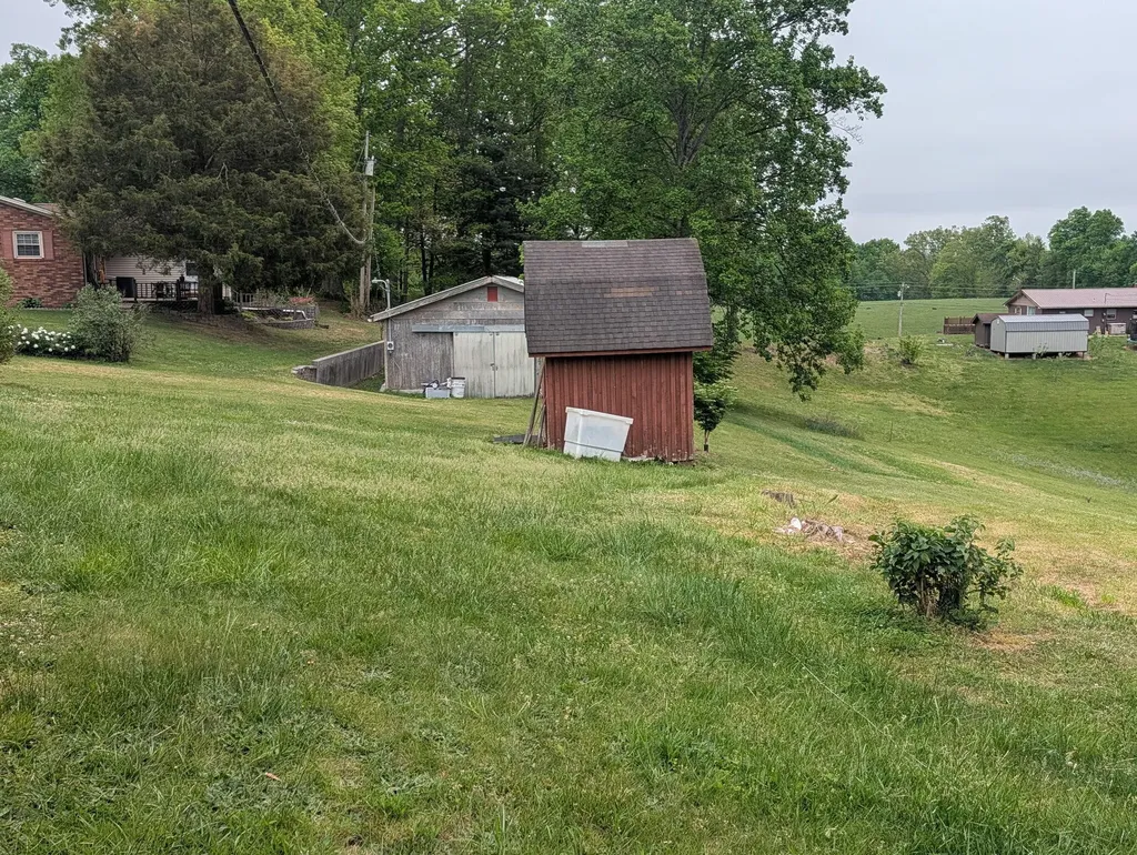 4063 Old Salem Road London KY 40741