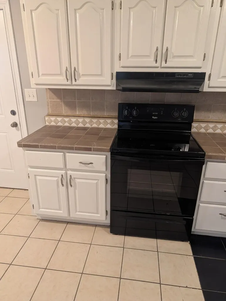 4063 Old Salem Road London KY 40741