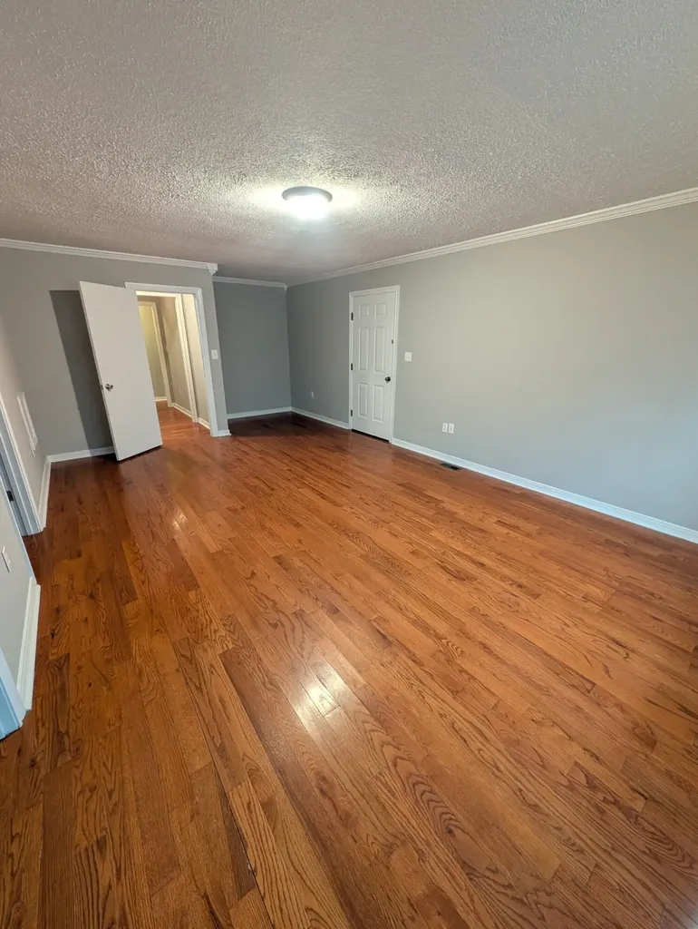 4063 Old Salem Road London KY 40741