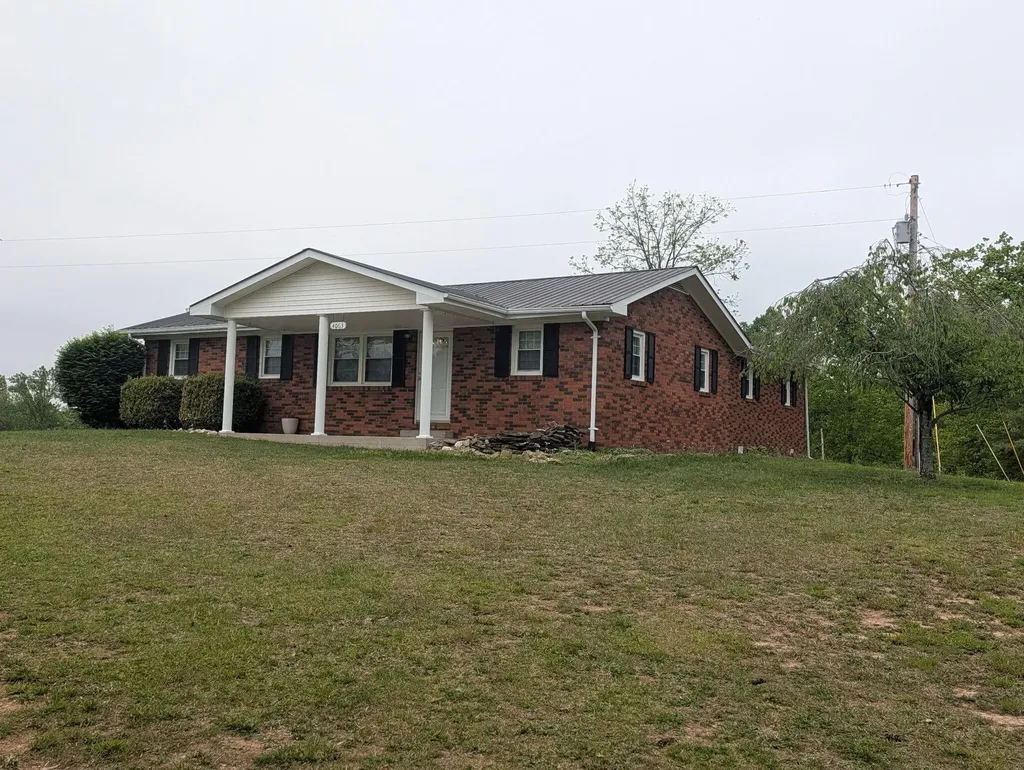 4063 Old Salem Road London KY 40741