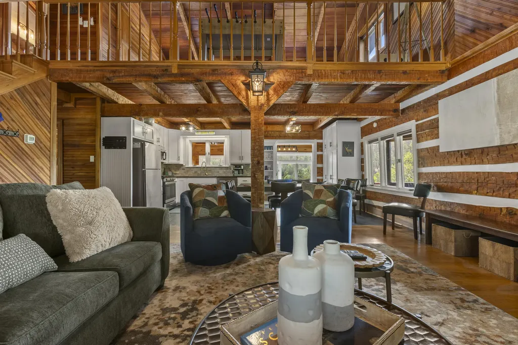 296 Manor House Road Campton KY 41301