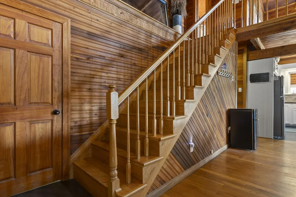 296 Manor House Road Campton KY 41301