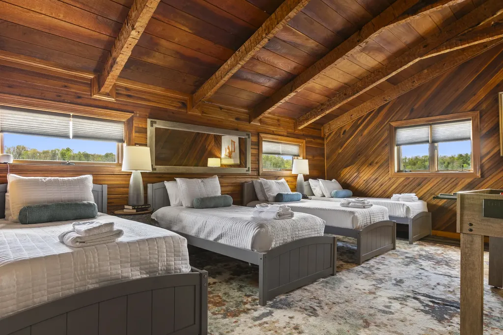 296 Manor House Road Campton KY 41301