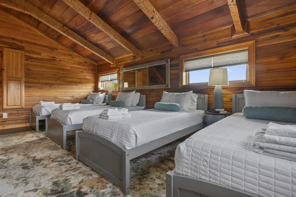 296 Manor House Road Campton KY 41301
