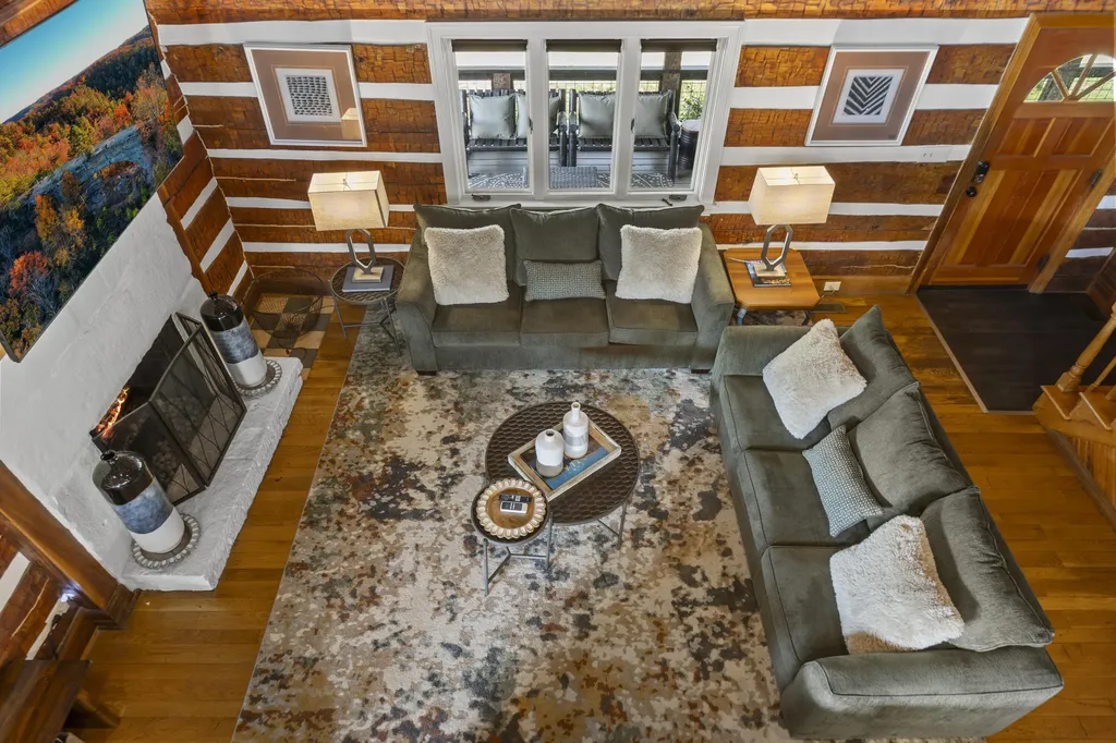 296 Manor House Road Campton KY 41301