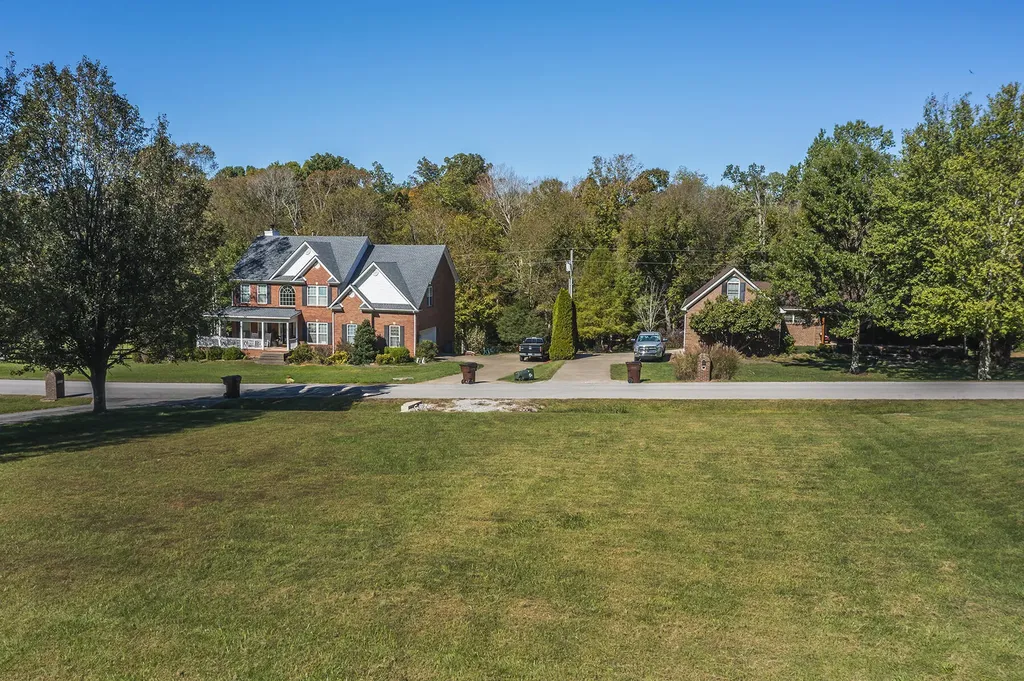 125 Green Sentinel Drive Nicholasville KY 40356