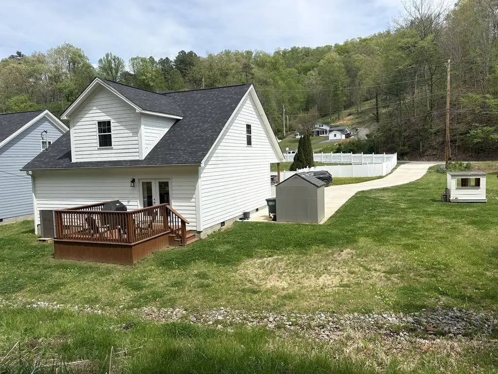 27 Wetzel Drive Paintsville KY 41240