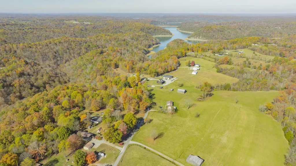 679B Bell Phipps Road Monticello KY 42633