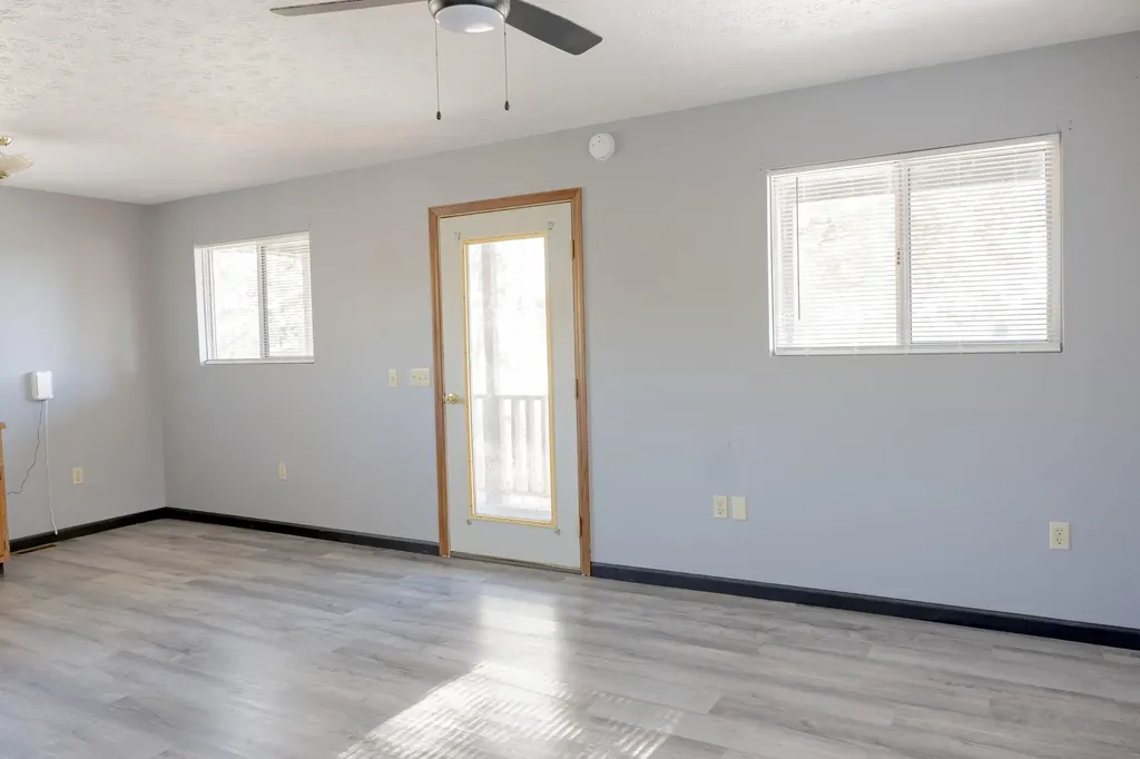 679B Bell Phipps Road Monticello KY 42633