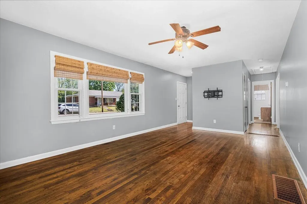 116 Liberty Street Nicholasville KY 40356