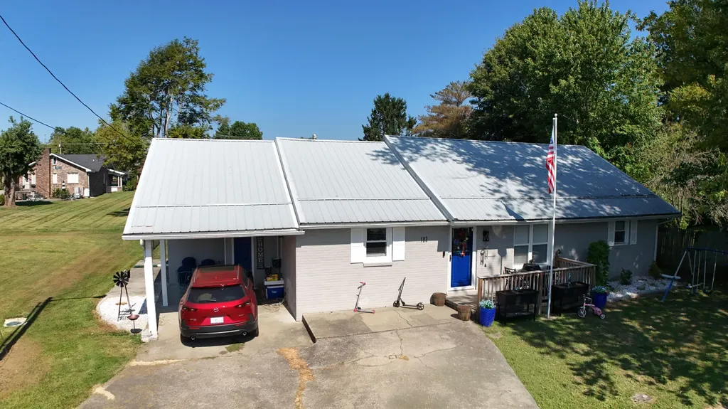103 Fletcher Drive London KY 40741
