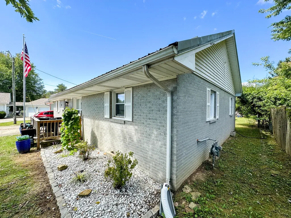 103 Fletcher Drive London KY 40741
