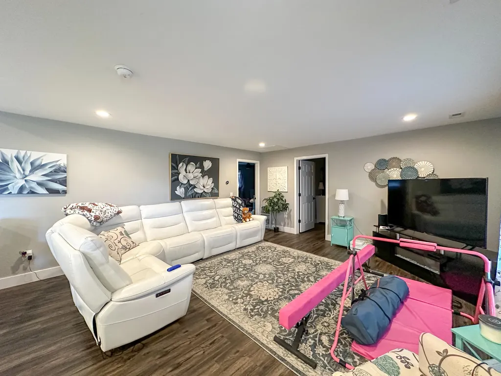 103 Fletcher Drive London KY 40741