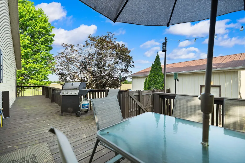 298 Forest Ridge Road Bronston KY 42518