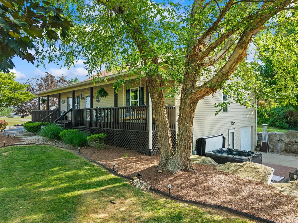 298 Forest Ridge Road Bronston KY 42518