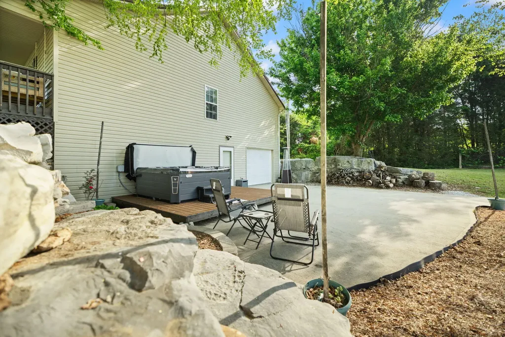 298 Forest Ridge Road Bronston KY 42518