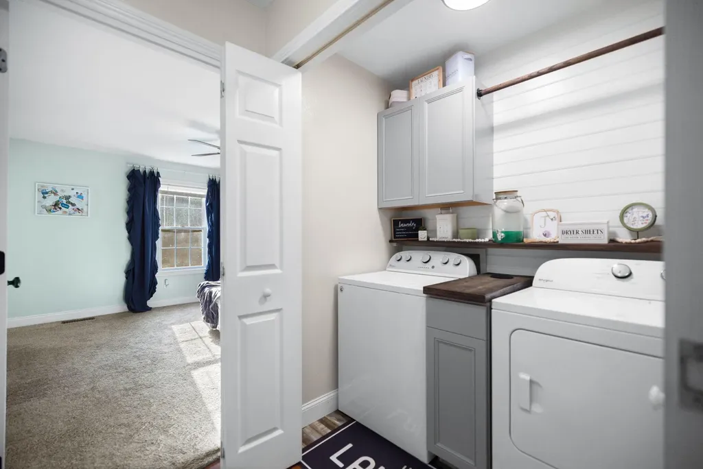 298 Forest Ridge Road Bronston KY 42518