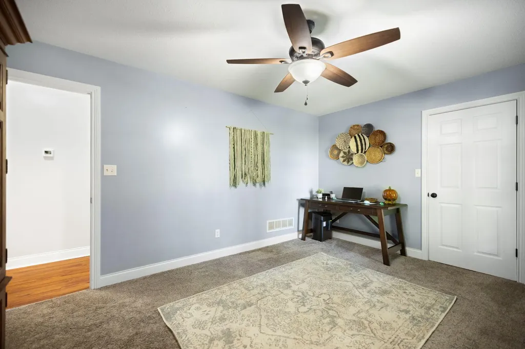 298 Forest Ridge Road Bronston KY 42518