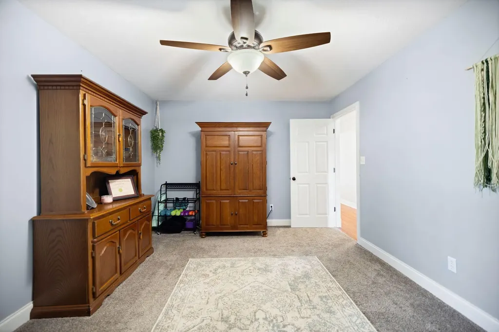 298 Forest Ridge Road Bronston KY 42518
