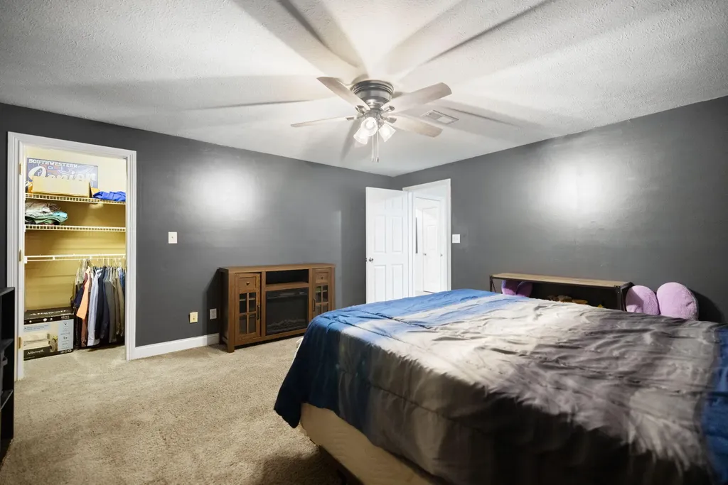 298 Forest Ridge Road Bronston KY 42518