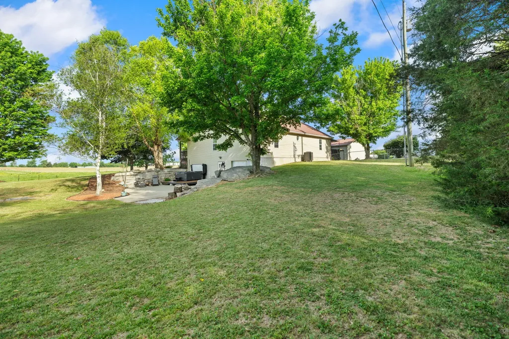 298 Forest Ridge Road Bronston KY 42518