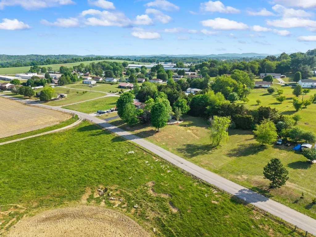 298 Forest Ridge Road Bronston KY 42518