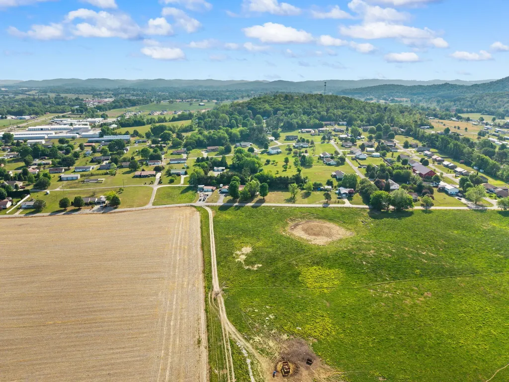 298 Forest Ridge Road Bronston KY 42518