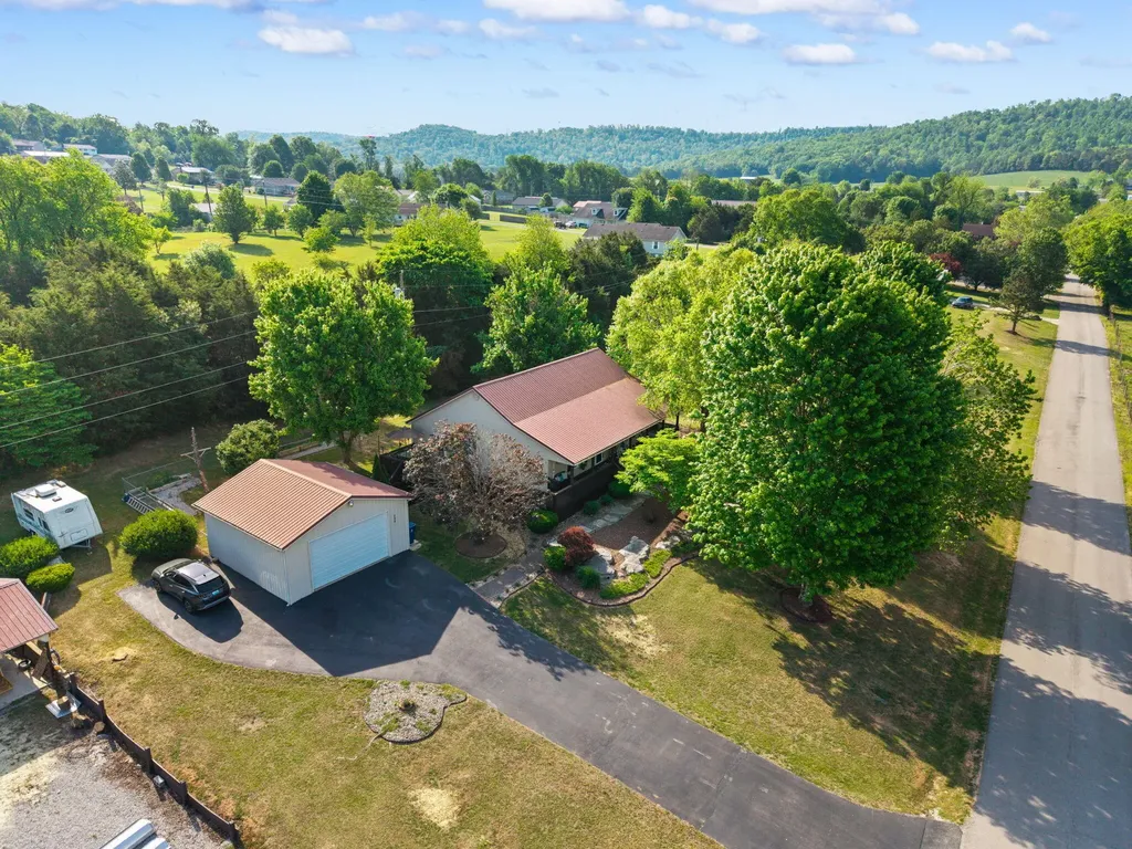 298 Forest Ridge Road Bronston KY 42518