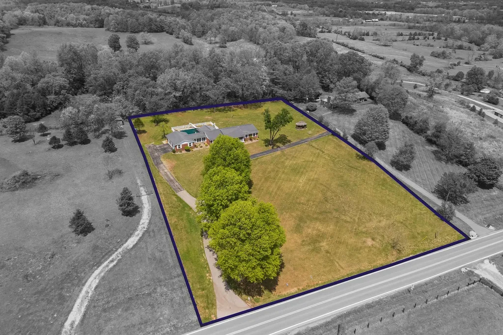 4224 E Kentucky 36 Owingsville KY 40360